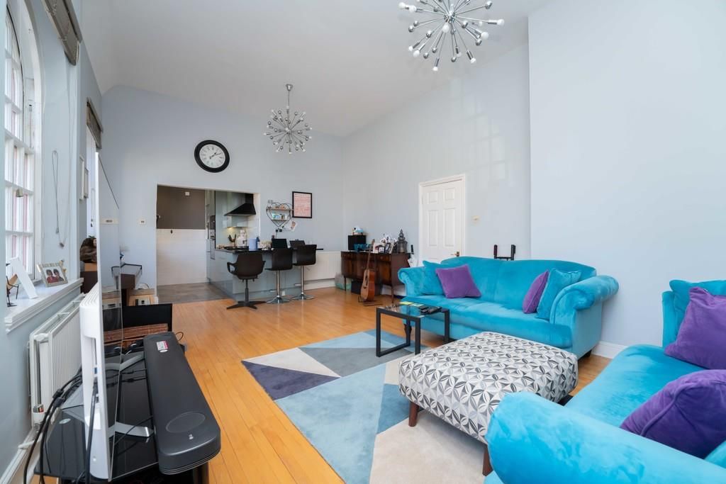 Property photo 3 of 13 37 Osterlet Recp To Kitch.Jpg