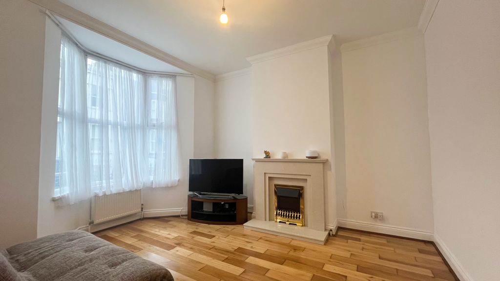 Property photo 3 of 14 Reception Room
