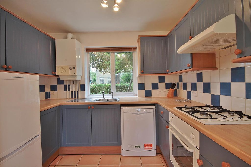 Property photo 3 of 26