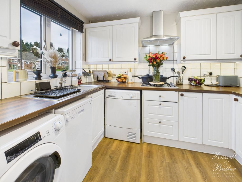 Property photo 2 of 8 Cam01995G0-Pr0388-Still001