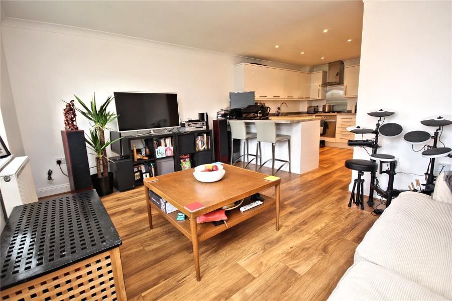 Property photo 3 of 8