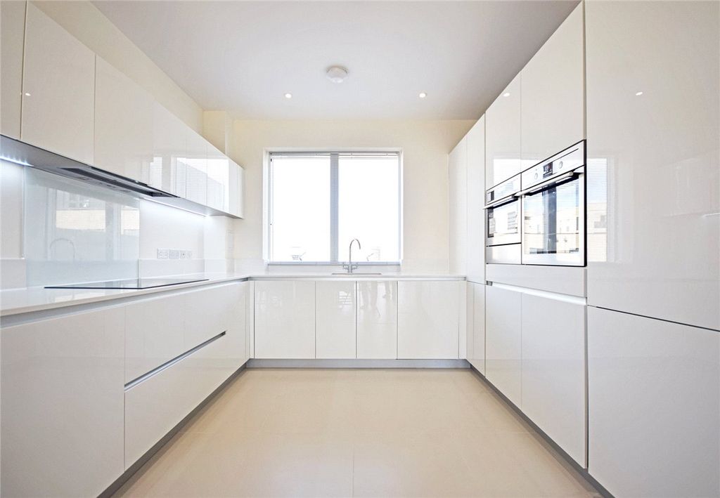 Property photo 2 of 14 Picture No. 29