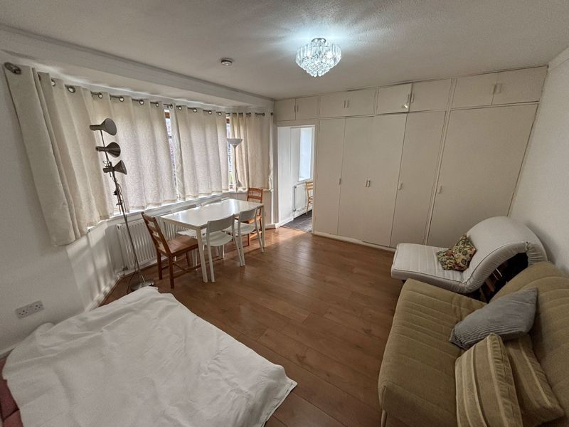 Property photo 2 of 10 Photo 12