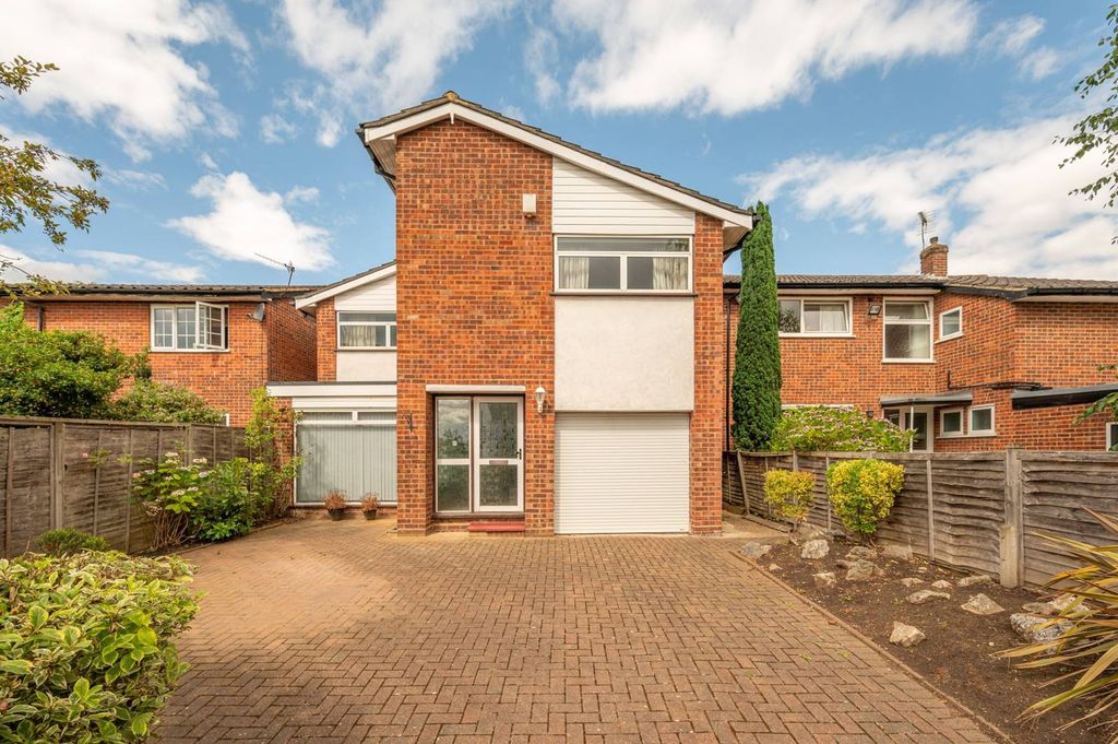 Property photo 2 of 10