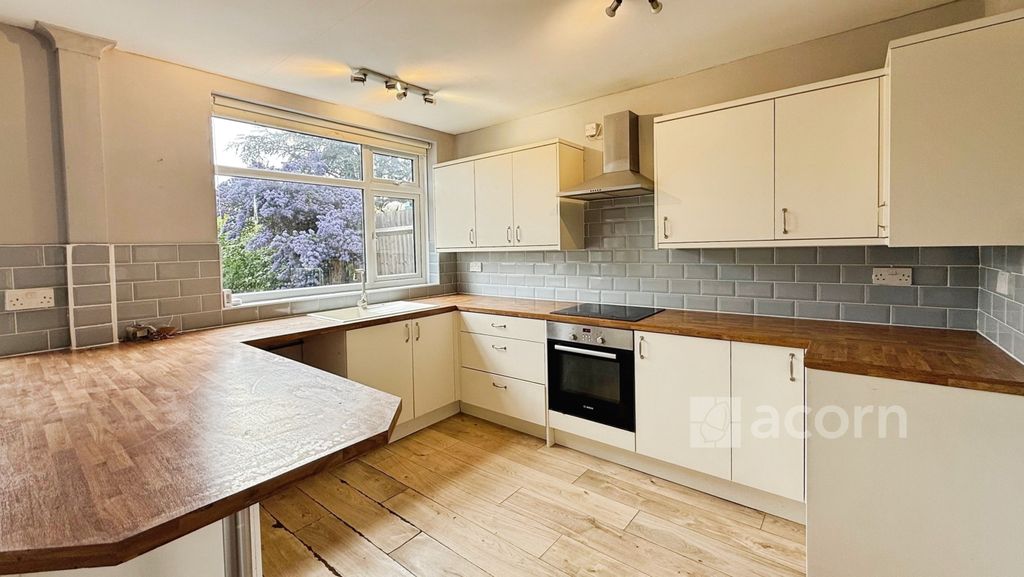 Property photo 3 of 10 85887d56--4027-91...