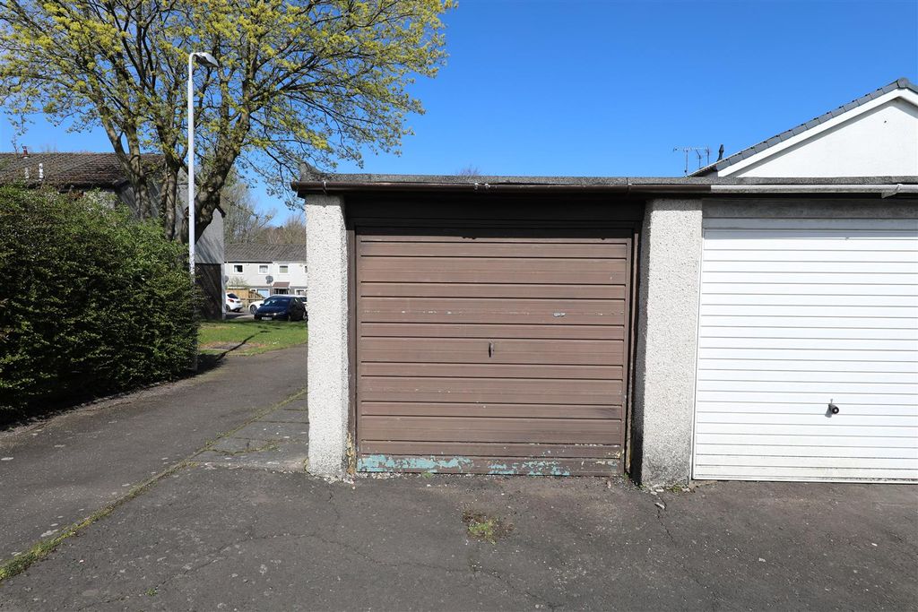 Property photo 2 of 19 B