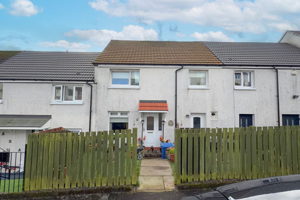 Property photo 1 of 17