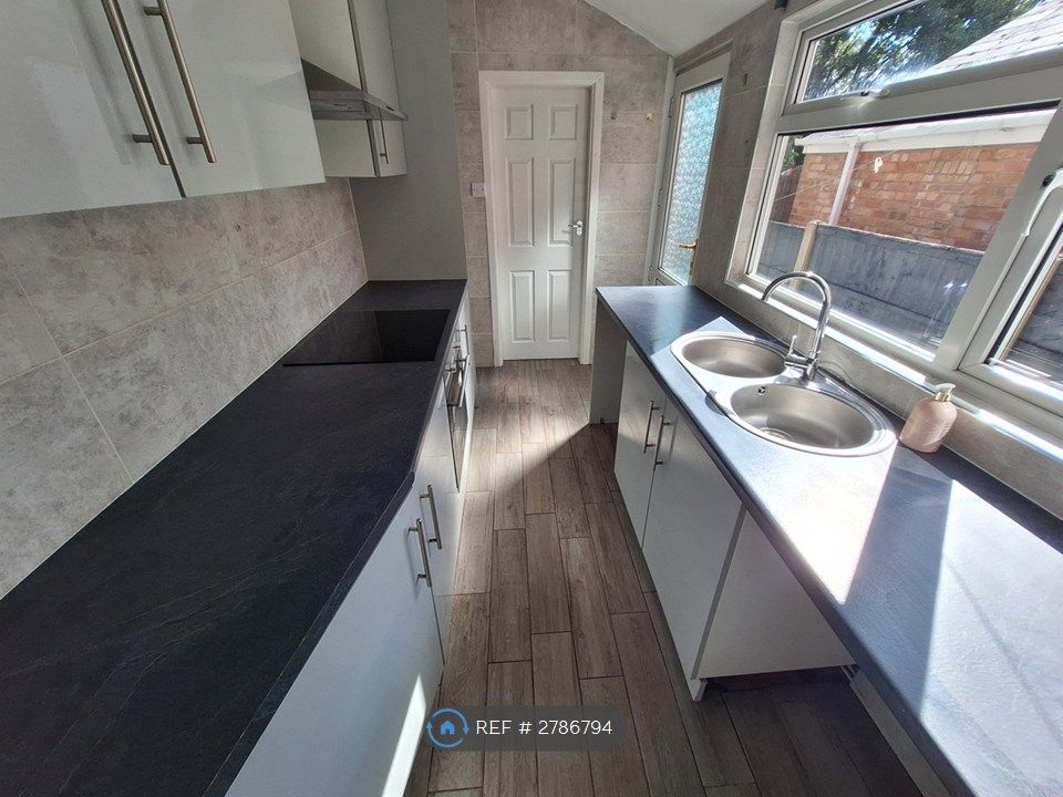 Property photo 3 of 11 Well Organised Kitchen