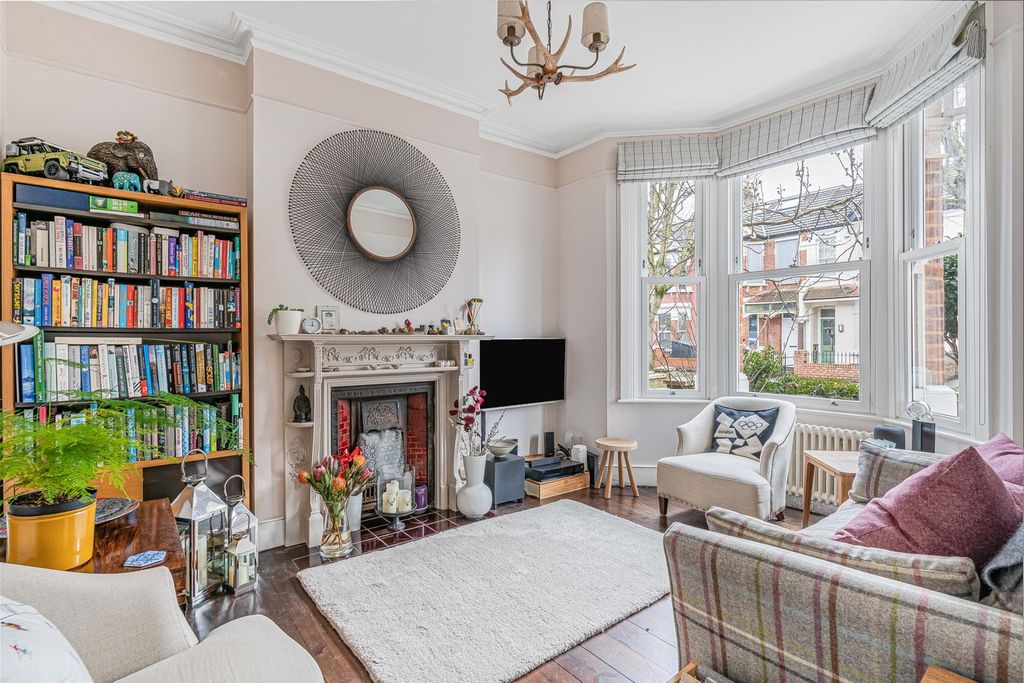 Property photo 2 of 13