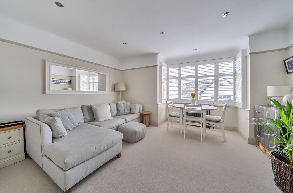 Property photo 3 of 20 Picture 3