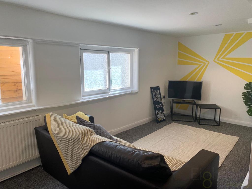 Additional image 16 of 7 bed terraced house to rentCross Street, Hove BN3