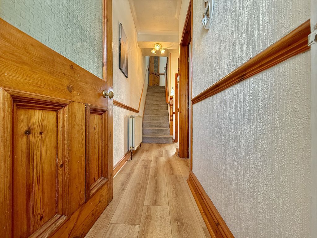 Property photo 2 of 19 Photo 2