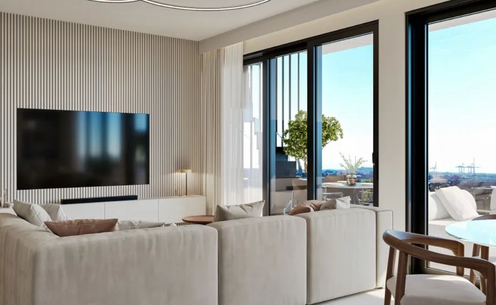 Property photo 2 of 9