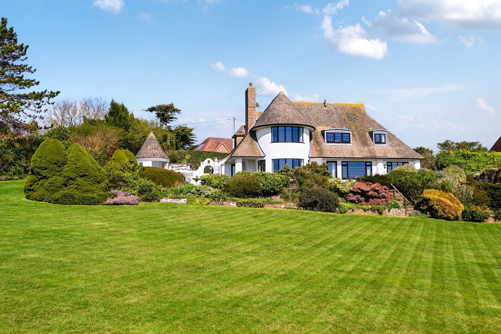 Property photo 1 of 34