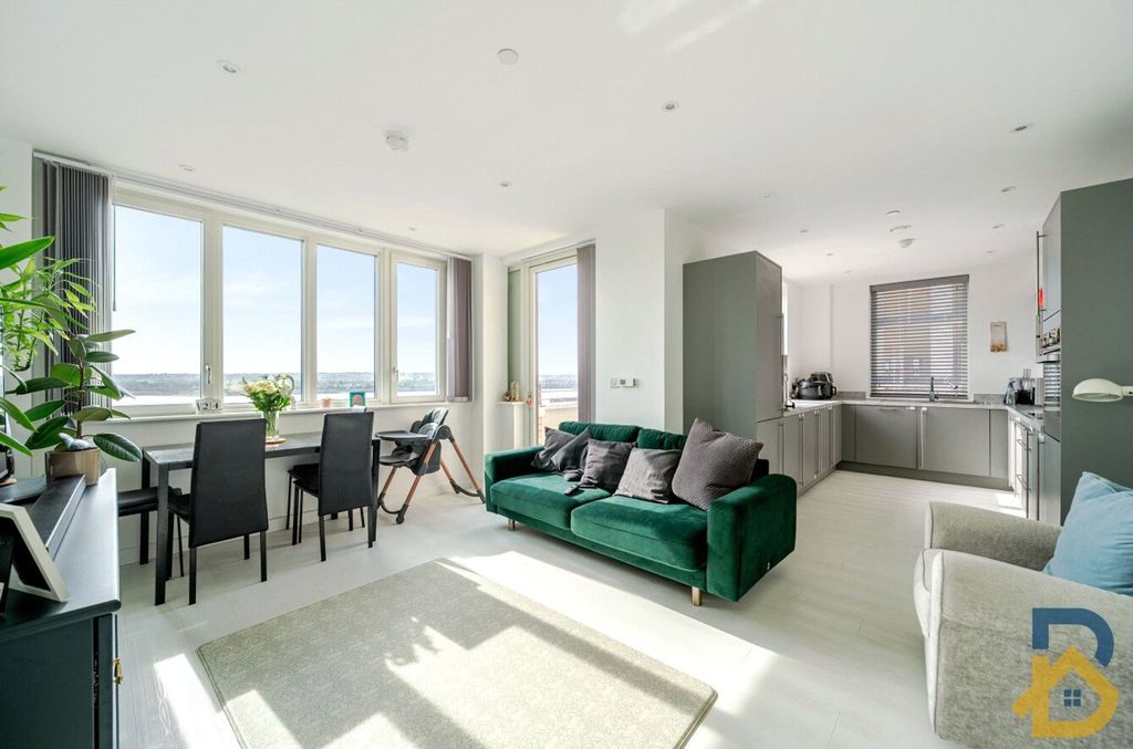 Property photo 2 of 12 Picture No. 29