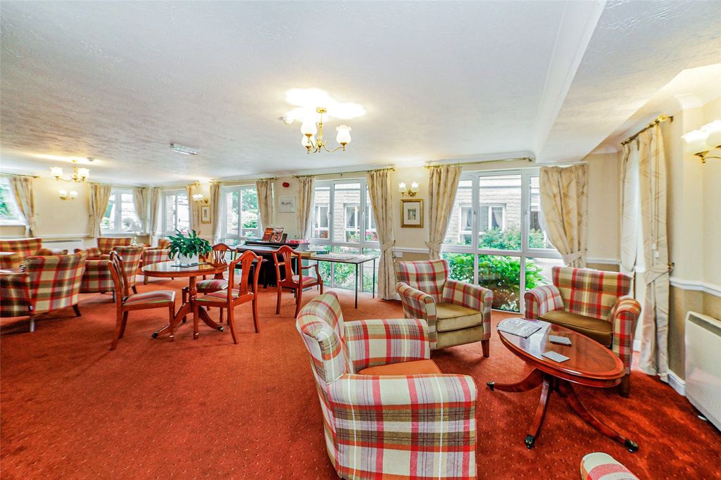 Property photo 3 of 4 Communal Lounge