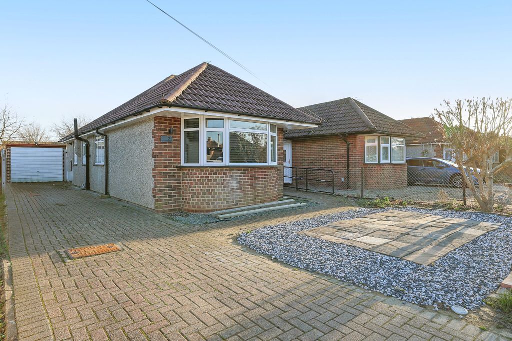 Property photo 1 of 16 Picture No. 14