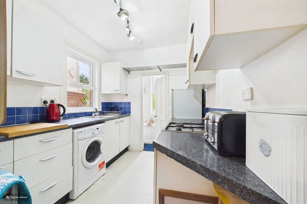 Property photo 3 of 6 Picture No. 04