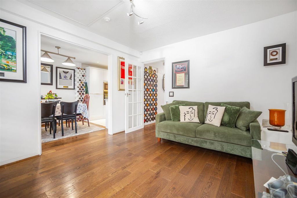 Property photo 1 of 15 Selby Road-11.Jpg