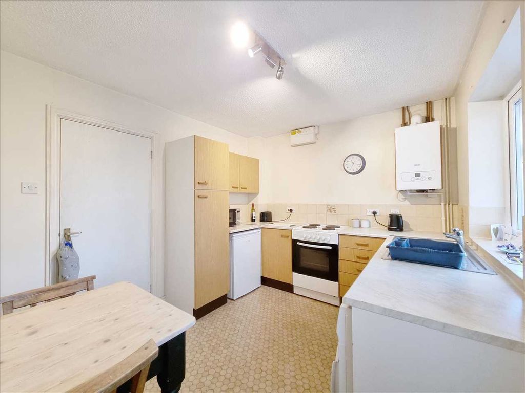 Property photo 3 of 10 Further Aspect: