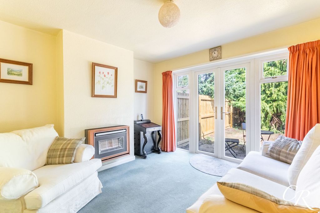Property photo 3 of 13