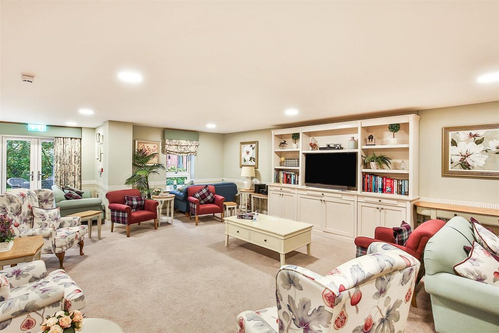 Property photo 3 of 20 Daisy Hill Court Communal Lounge.Jpg