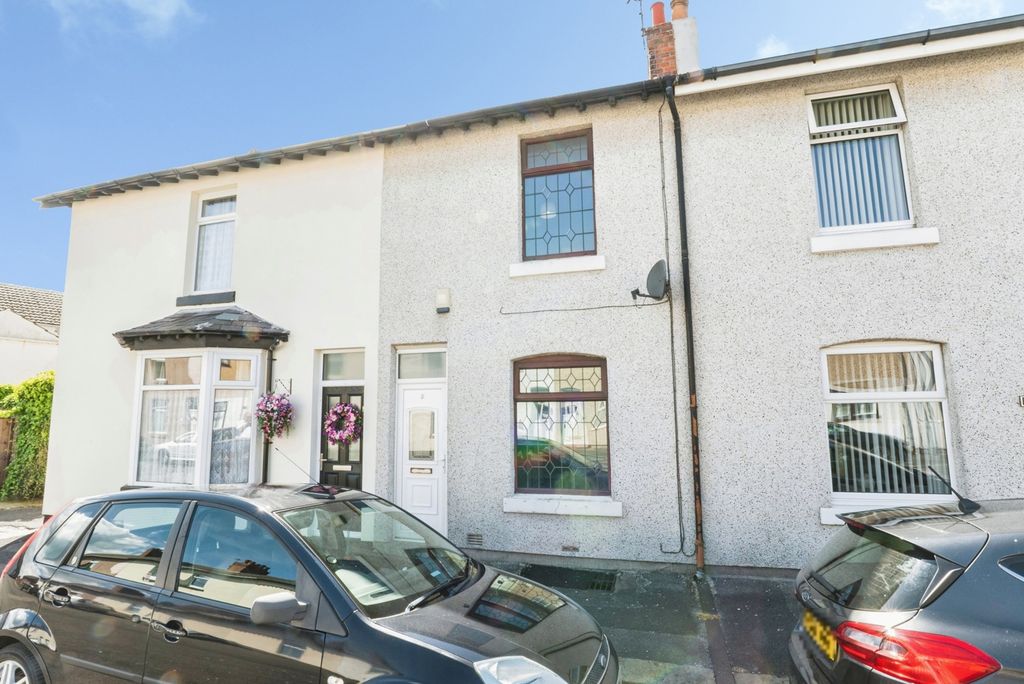 Property photo 1 of 17 Pbox-Img.Jpg