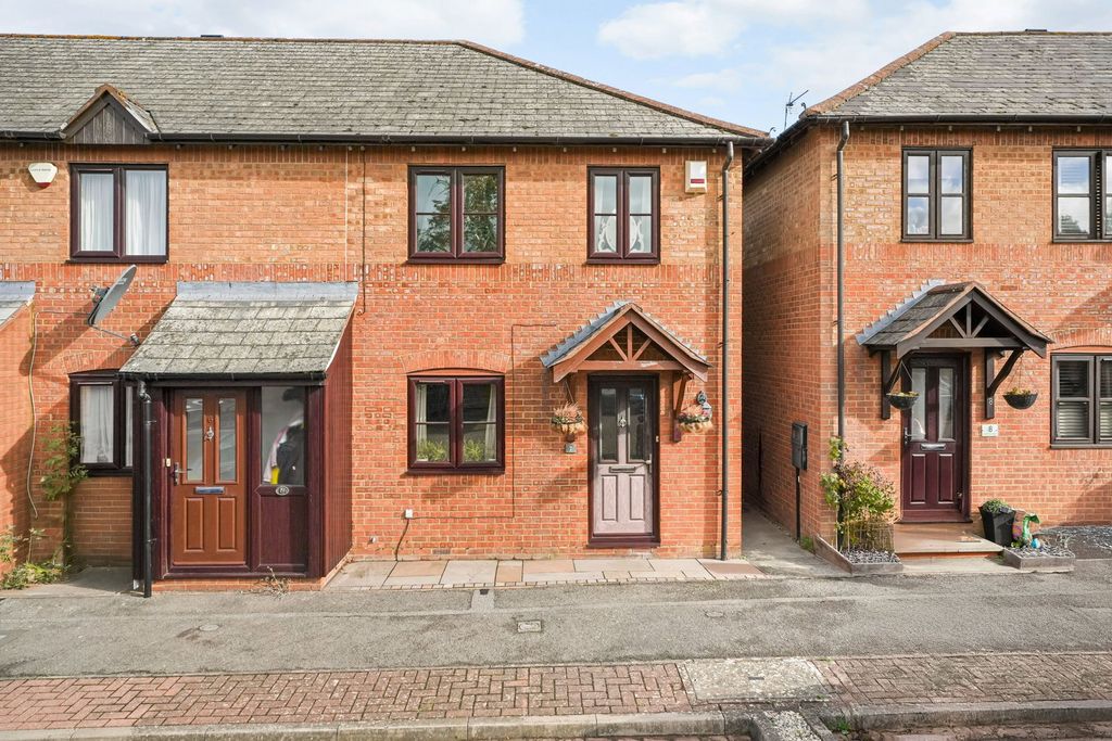 Property photo 1 of 20