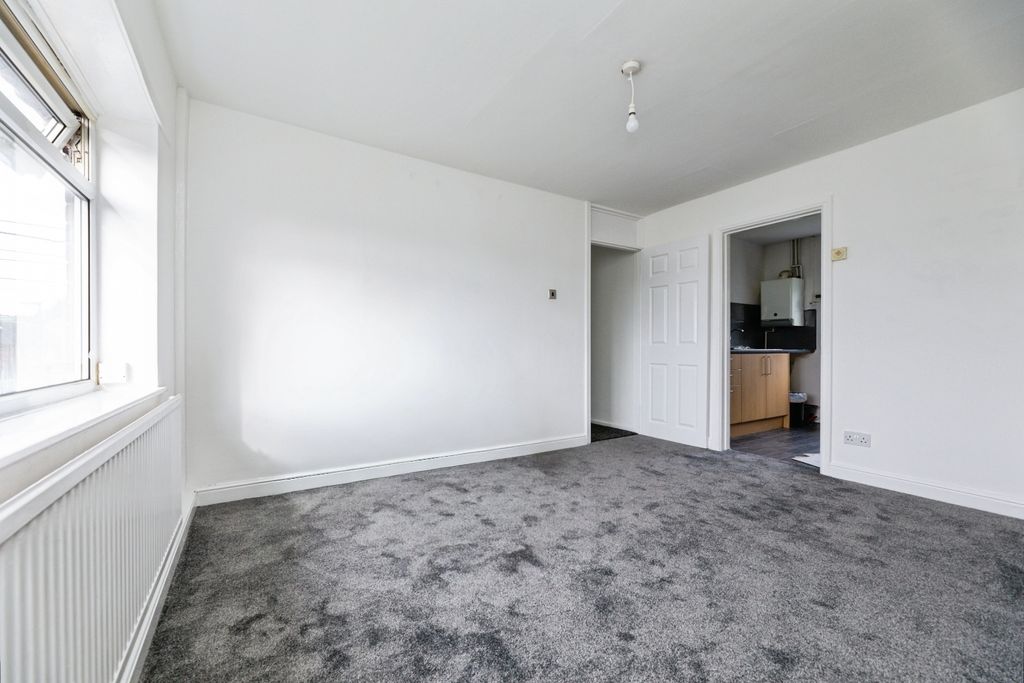 Property photo 3 of 16 Pbox-Img.Jpg