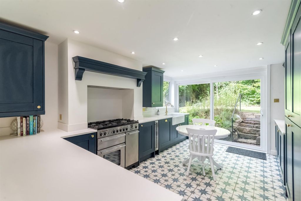 Property photo 2 of 43 Kitchen