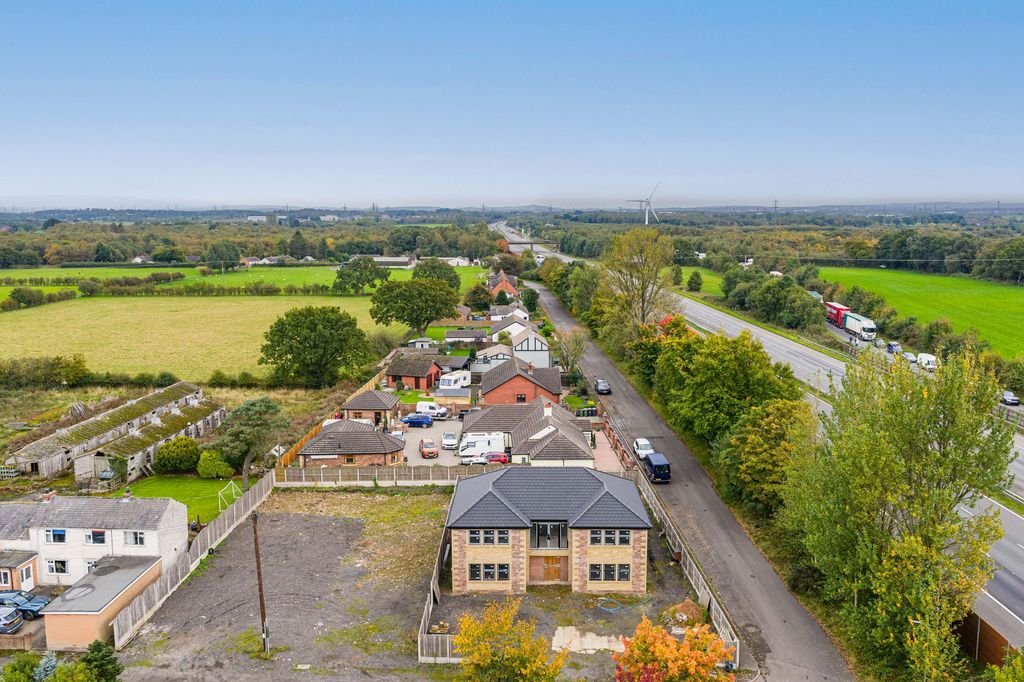 Property photo 3 of 8