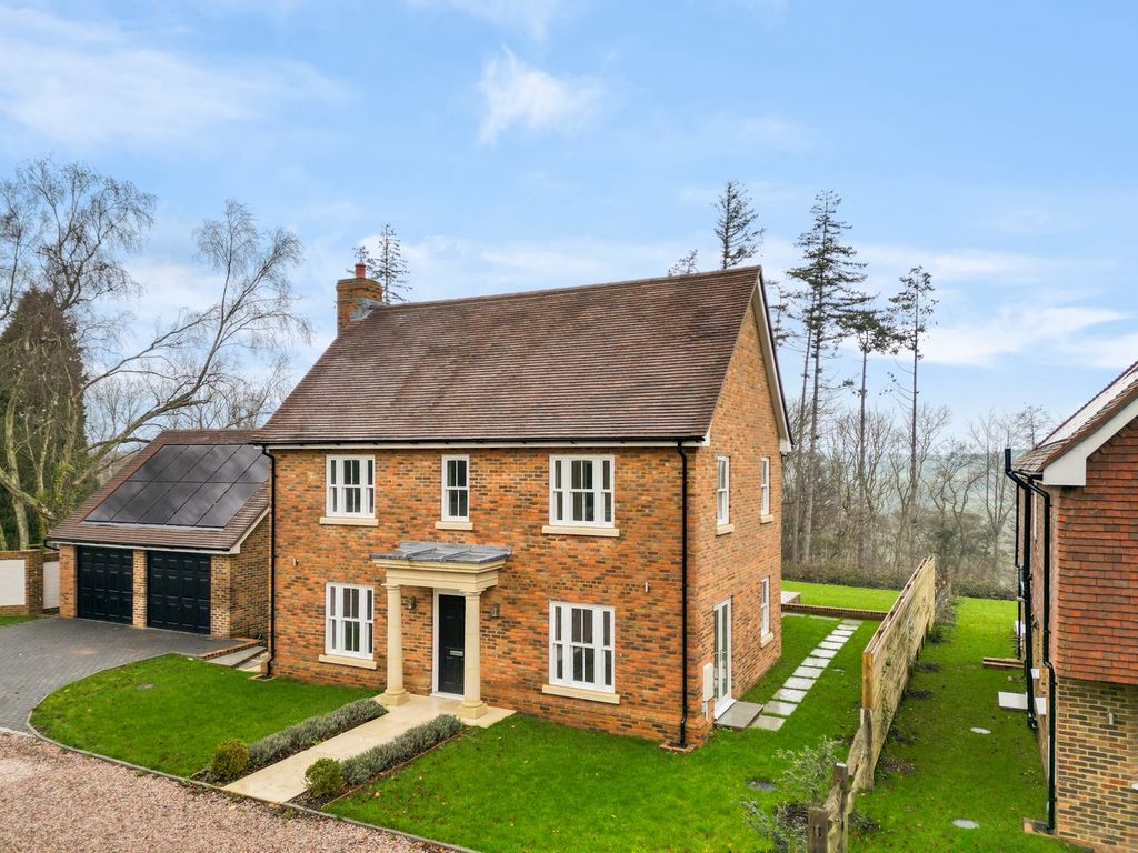 Property photo 1 of 25