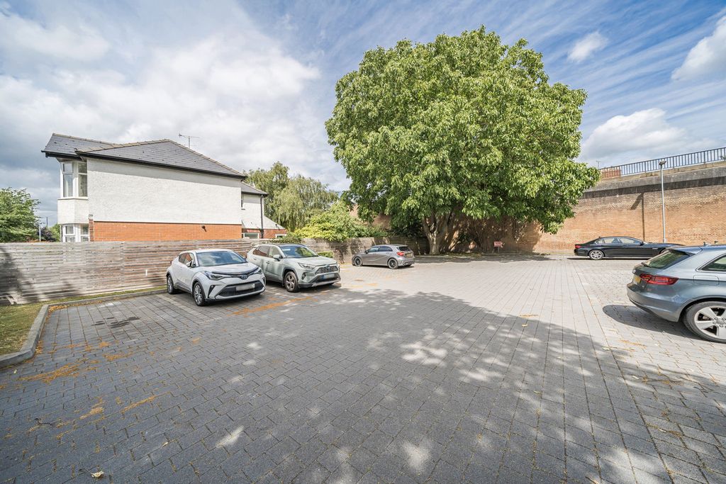 Additional image 16 of 1 bed flat for saleGreyfriars Avenue, Hereford HR4