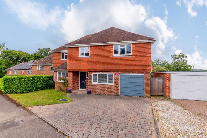 Property photo 1 of 12 Fe