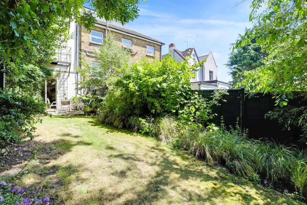 Property photo 3 of 15 11-8d8Fimg_1892-Medium.Jpg