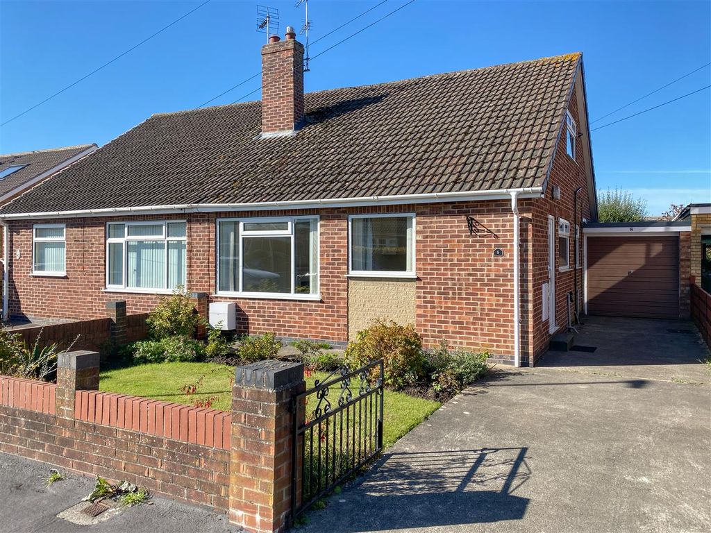 Property photo 1 of 14 External