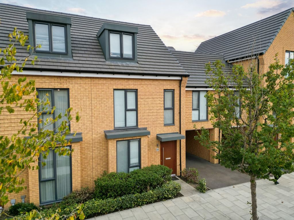 Property photo 3 of 17 4341115