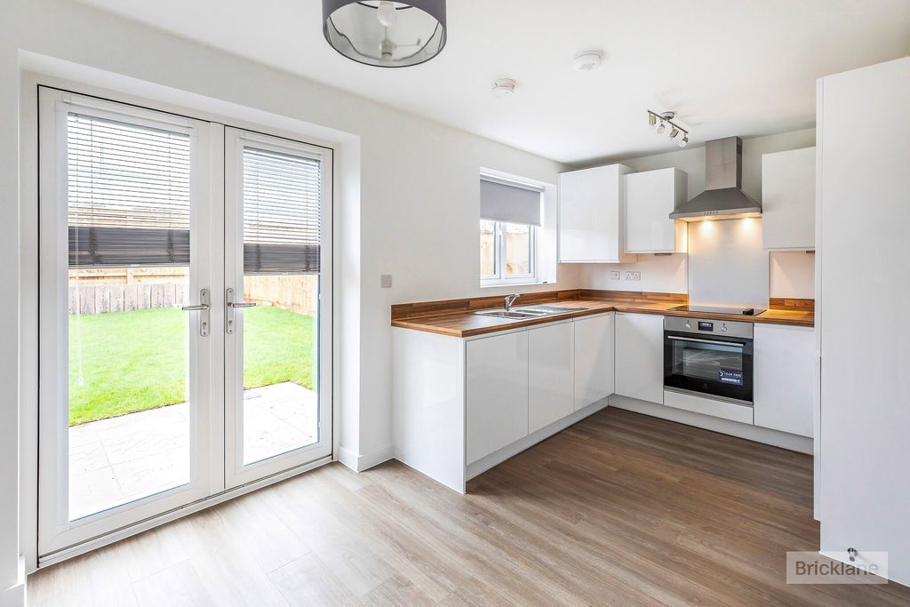 Property photo 3 of 9 Image