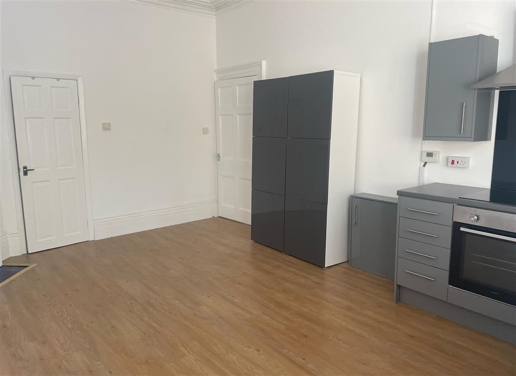 Property photo 3 of 9 Living Room