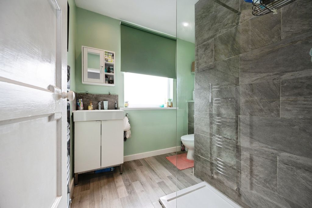 Property photo 3 of 19 Pbox-Img.Jpg