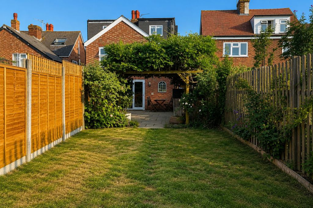 Property photo 1 of 25