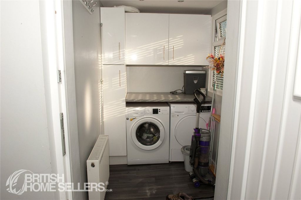 Property photo 3 of 21 Picture No. 09