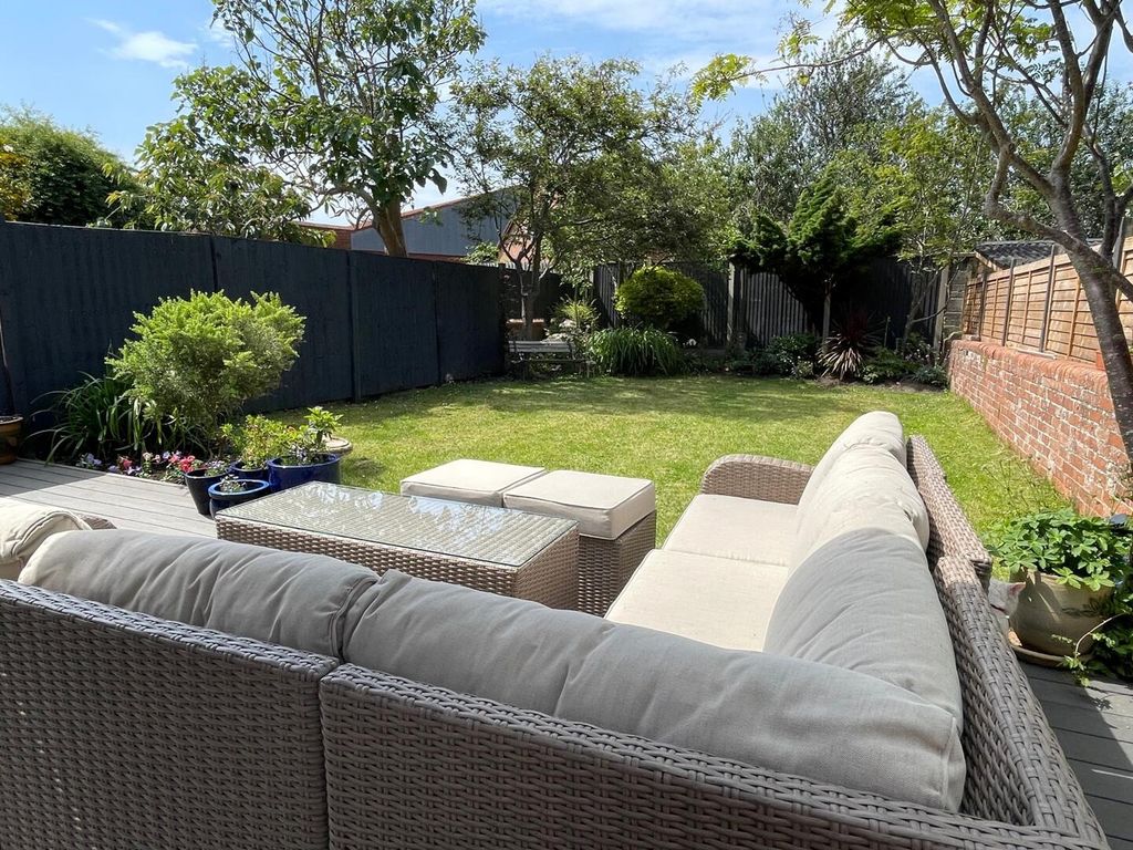 Property photo 2 of 28 Rear Garden