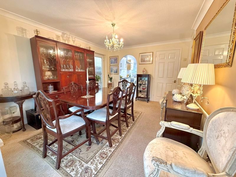 Property photo 3 of 21 Dining Room