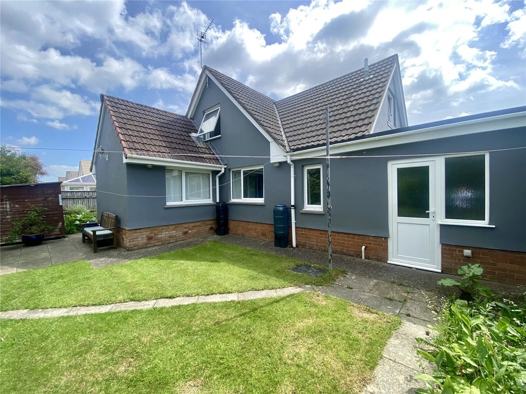 Property photo 2 of 19 Picture No. 09