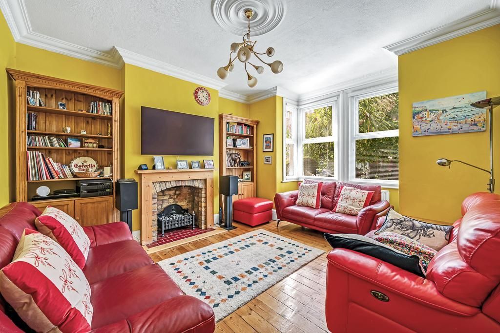 Property photo 2 of 16