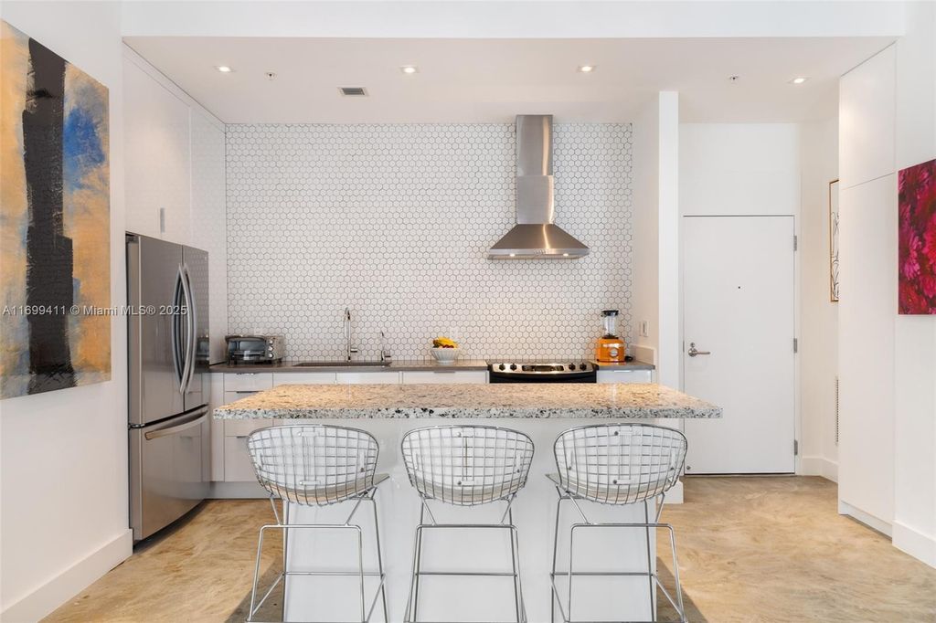 Property photo 3 of 15 <Alttext/>