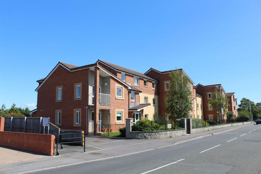Property photo 1 of 20 Front Of Building