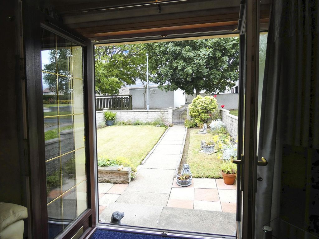 Property photo 3 of 13 Garden