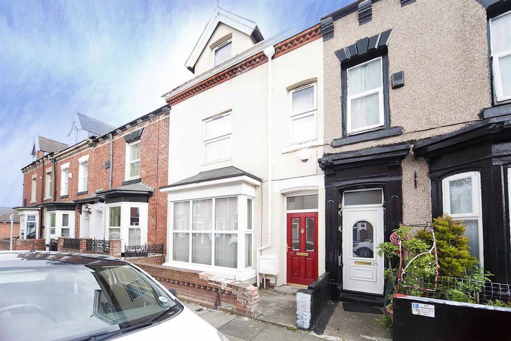 Property photo 1 of 12